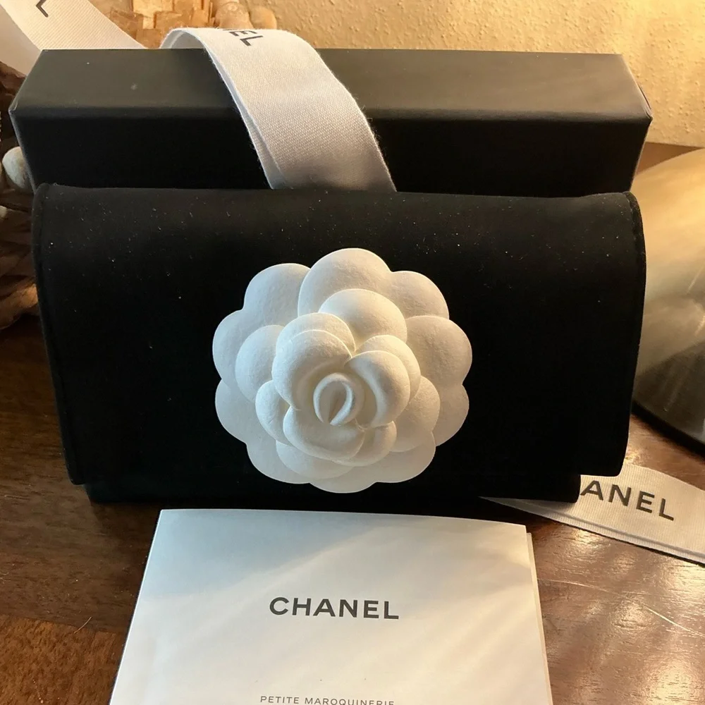 Beautiful Chanel Camellia Coco Mark Coin Case Wallet Light Blue